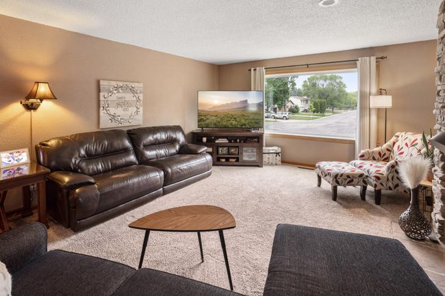 Living Room | Image 13