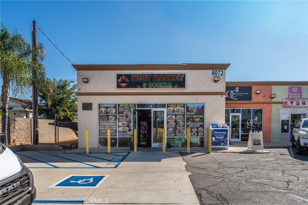 6072 Etiwanda Ave, Mira Loma, CA 91752