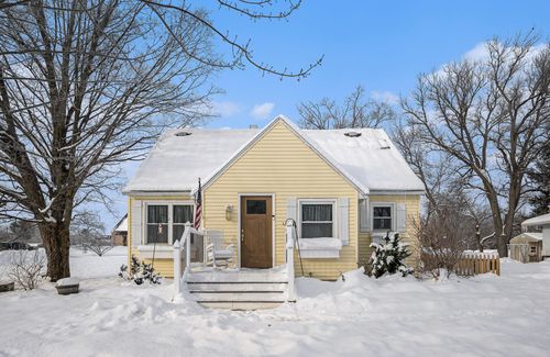 109 N Harris St, Paw Paw, MI, 49079-1003 | Card Image