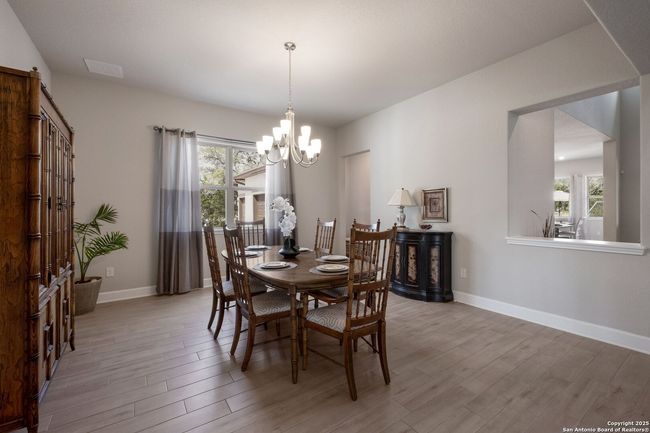 215 Madrone Trl, House other with 6 bedrooms, 6 bathrooms and null parking in Boerne TX | Image 11