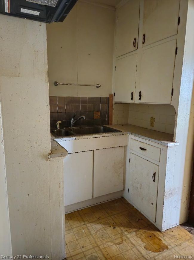 unit2 kitchen area.jpeg | Image 17
