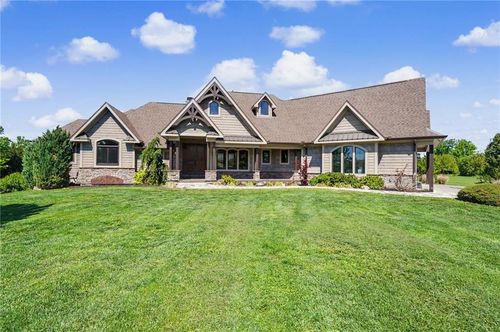 2853 W 131st St, Olathe, KS, 66061-5988 | Card Image