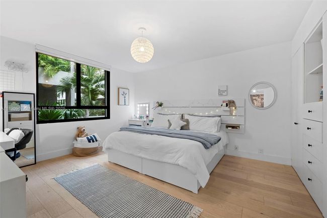 APT-237 - 141 Crandon Blvd, Condo with 3 bedrooms, 2 bathrooms and null parking in Key Biscayne FL | Image 9