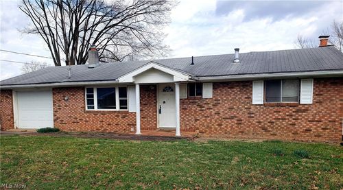 99 E Lubeck Hills Dr, Washington, WV, 26181-6204 | Card Image