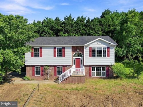 1183 River Bend Ct, Front Royal, VA, 22630-4665 | Card Image