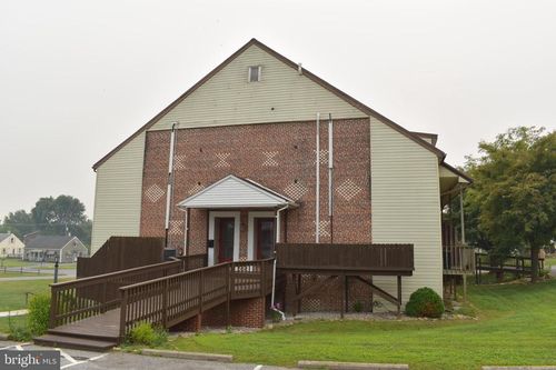 8-1121 Stanley Ave, CHAMBERSBURG, PA, 17201-2810 | Card Image