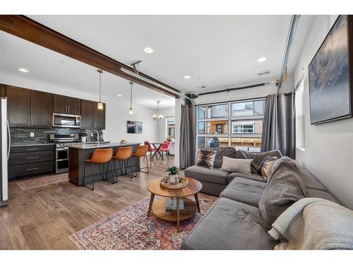 19518 E Sunset Cir, Aurora, CO, 80015-2887 | Card Image