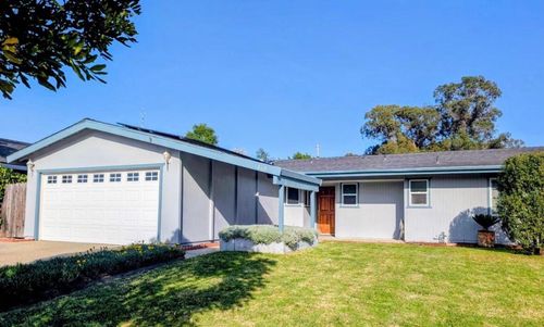 460 Daytona Dr, Goleta, CA, 93117-2513 | Card Image