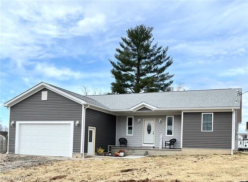 77 1st St, Vincent, OH, 45784-5009 | Card Image