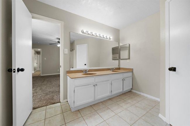 2803 N Brompton Drive, House other with 3 bedrooms, 2 bathrooms and 2 parking in Pearland TX | Image 13