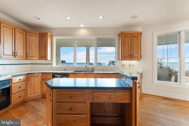 286 Waterbury Rd, House other with 4 bedrooms, 4 bathrooms and null parking in Kilmarnock VA | Image 16