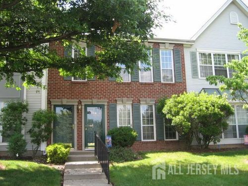 106 Amethyst Way, FRANKLIN PARK, NJ, 08823-1657 | Card Image