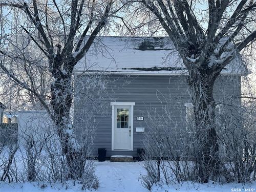 304 5th Ave E, Biggar, SK, S0K0M0 | Card Image