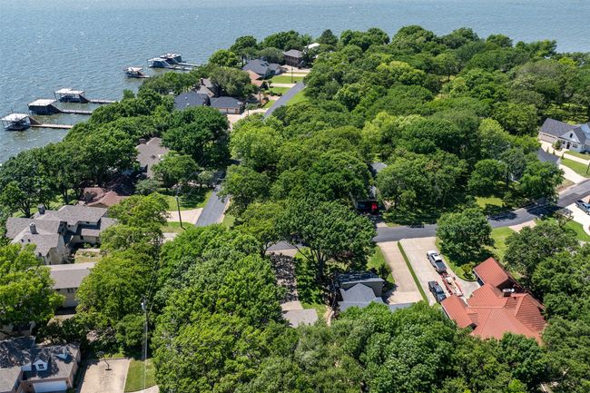 697 Enchanted Isles Dr, House other with 2 bedrooms, 2 bathrooms and null parking in Mabank TX | Image 16