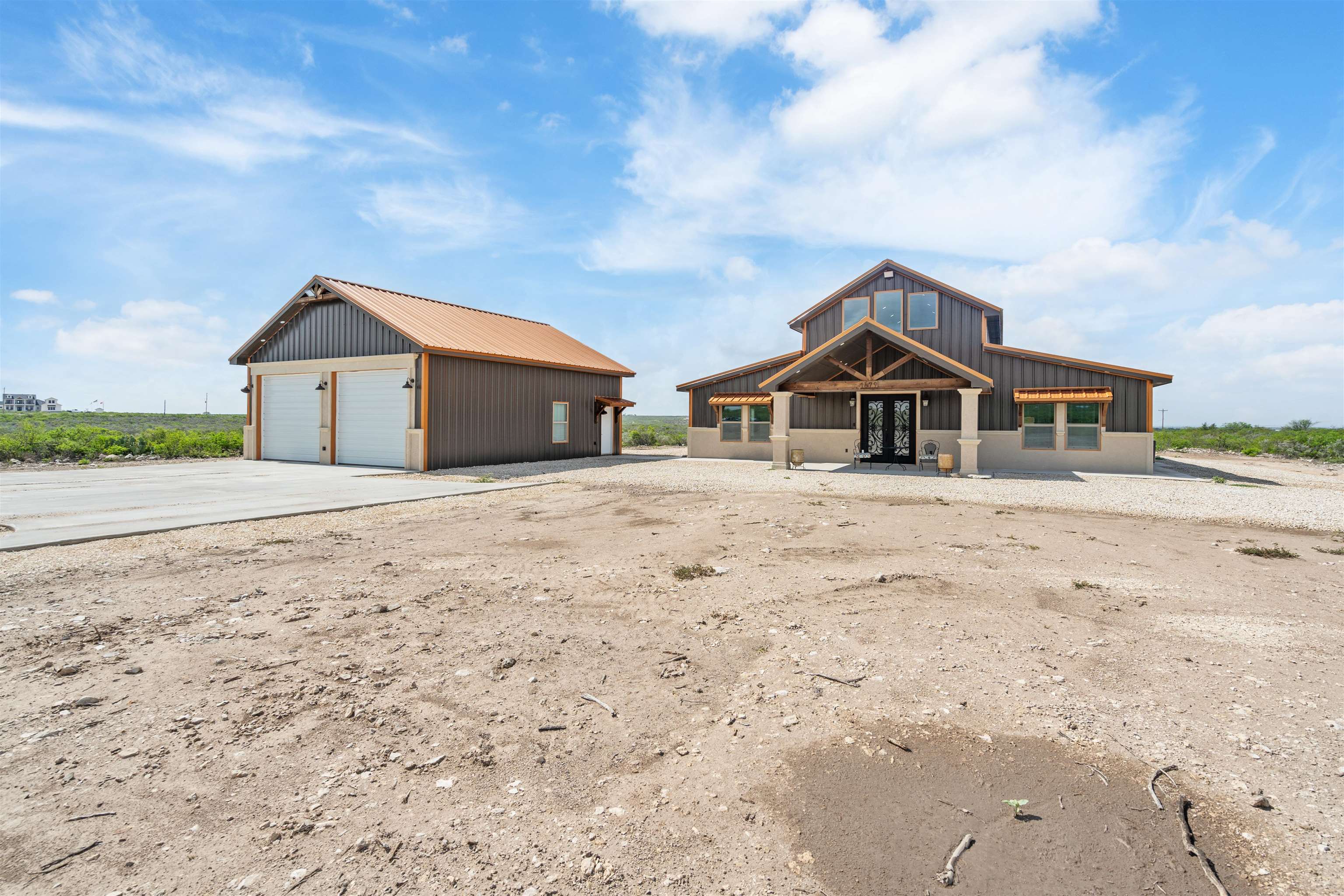 Residential in Del Rio 3