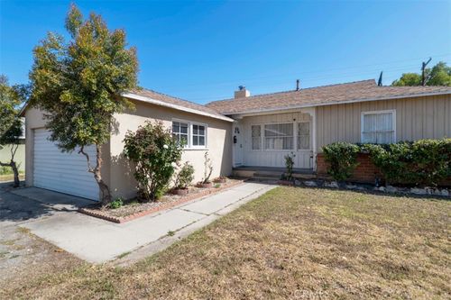 15940 Blackhawk St, Granada Hills, CA, 91344-7103 | Card Image