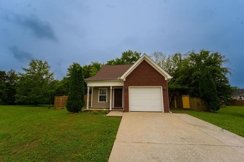 7372 Ole Nottingham Dr, Antioch, TN, 37013-8103 | Card Image