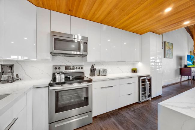 408 - 2695 S Kihei Rd, Condo with 2 bedrooms, 2 bathrooms and null parking in Kihei HI | Image 7