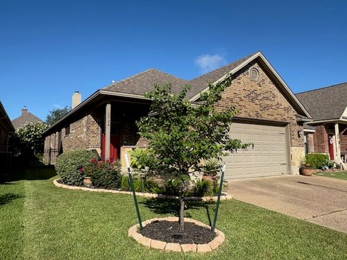 1724 Parkland Dr, College Station, TX, 77845-3529 | Card Image