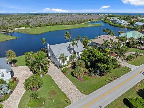 1558 Sand Castle Rd, SANIBEL, FL, 33957-3635 | Card Image