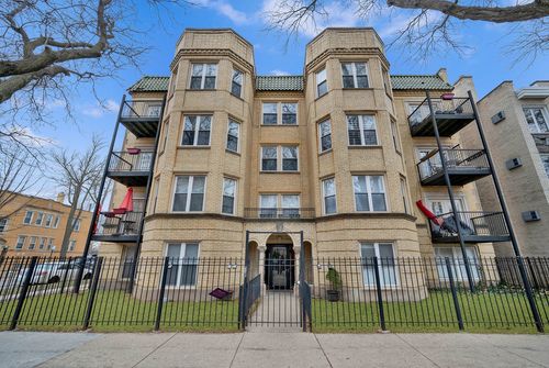 apt-2-2256 W Arthur Ave, Chicago, IL, 60645-5477 | Card Image