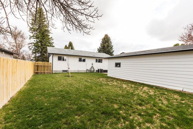 2721 14 Avenue N, Home with 5 bedrooms, 3 bathrooms and 2 parking in Lethbridge AB | Image 34