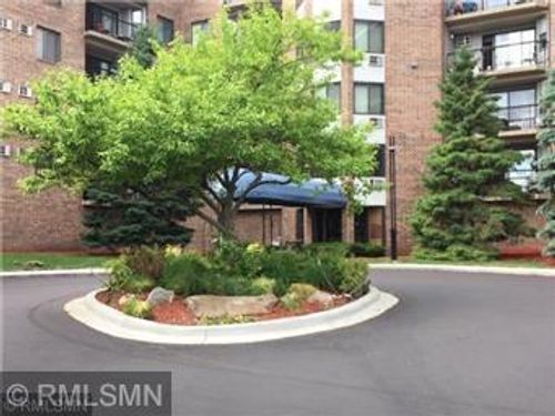 apt-431-2601 Kenzie Ter, Saint Anthony, MN, 55418-4243 | Card Image