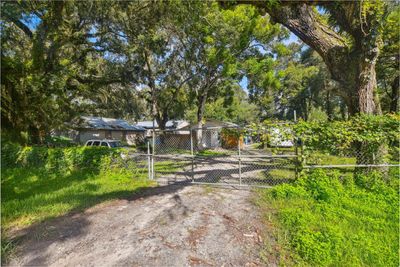 16615 Us Highway 41, House other with 3 bedrooms, 1 bathrooms and null parking in Spring Hill FL | Image 2