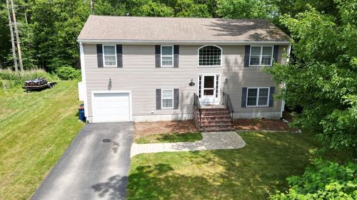 476 Upland St, New Bedford, MA, 02745-4604 | Card Image