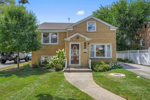 2412 S 23rd Ave, Broadview, IL, 60155-3809 | Card Image