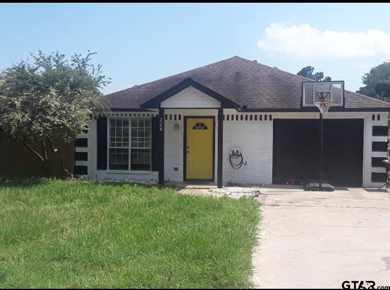 Half St, Lindale, TX 75771