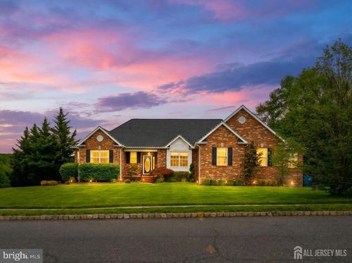 32 Scott Dr, Monroe, NJ, 08831-3543 | Card Image
