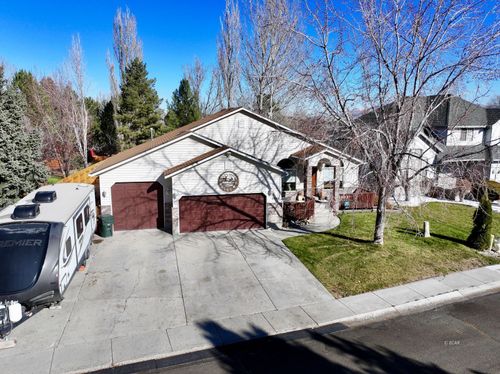 2090 Meadow Ridge Dr, Elko, NV, 89801-8453 | Card Image