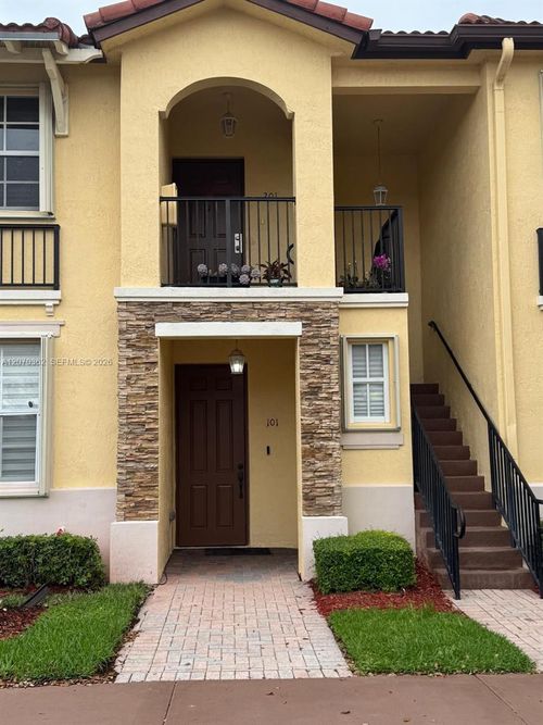 201-15-1420 Ne 33rd Ave, Homestead, FL, 33033-6178 | Card Image