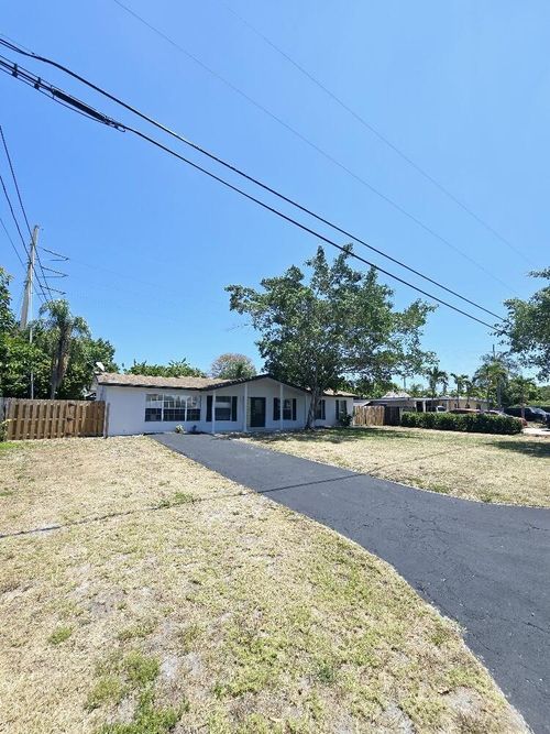 6952 Tradewind Way, Lake Worth, FL, 33462-4049 | Card Image
