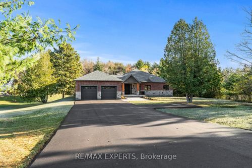 211 Pine Ave, Palgrave, ON, L7E3S7 | Card Image