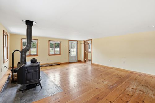 535 Old Greenfield Rd, Peterborough, NH, 03458-1245 | Card Image