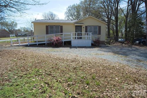 416 E Union St, Marshville, NC, 28103-1271 | Card Image