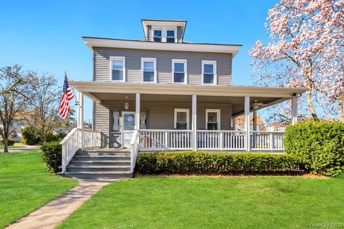 237 Willow Street, North Hempstead, NY, 11577 | Card Image