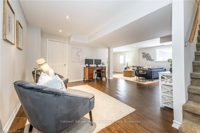 18 Crestwood Dr, House other with 3 bedrooms, 2 bathrooms and 4 parking in Cambridge ON | Image 31
