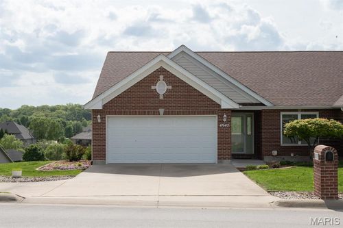 4947 S Point Rd, Washington, MO, 63090-5528 | Card Image