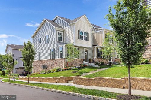 240 Avalon Dr, MEDIA, PA, 19063-2669 | Card Image