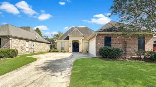 10764 Hillbrook Ave, Baton Rouge, LA, 70810-7749 | Card Image