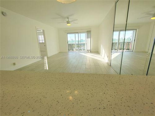 307c-215 Se 3rd Ave, Hallandale Beach, FL, 33009-5684 | Card Image