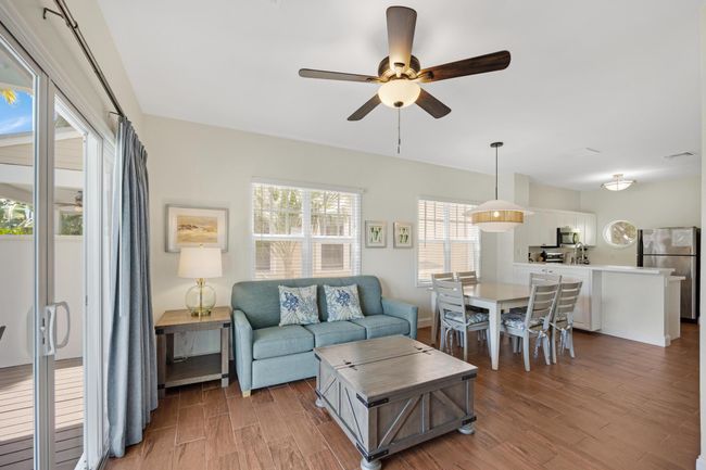 Bright open space | Image 15