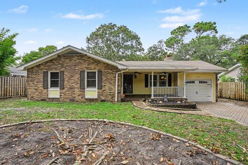 6303 Porcher Dr, Myrtle Beach, SC, 29572-3317 | Card Image
