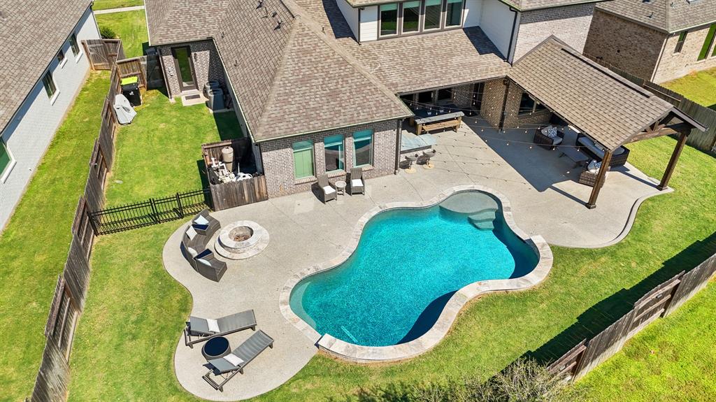 Creek Way, Fulshear, TX 77441