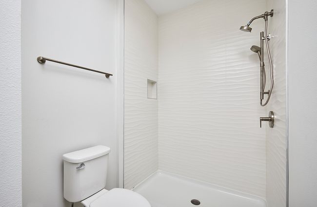 812 E 2 Nd St, Condo with 3 bedrooms, 3 bathrooms and null parking in Des Moines IA | Image 19