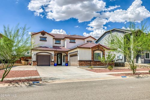 7821 Enchanted Ridge Dr, El Paso, TX, 79911-7516 | Card Image