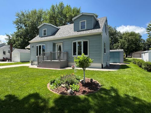 606 S 10th St, Olivia, MN, 56277-1509 | Card Image